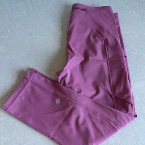 Lululemon Align HR tights, size 6, like-new condition.
21” inseam, Cassis